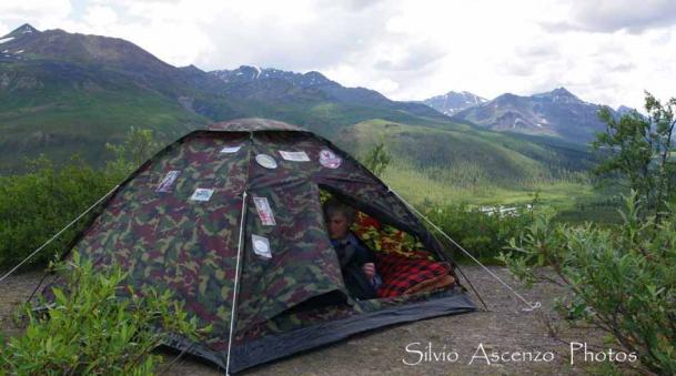 Accampati sulle Tombstone mountains