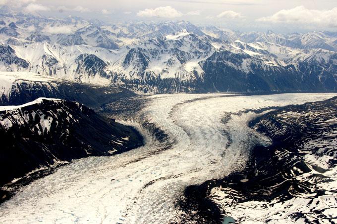 ghiacciaio nelle catena delle wrangell mountain