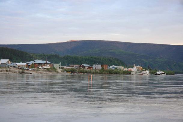 Dawson City  vista dallo Yukon river